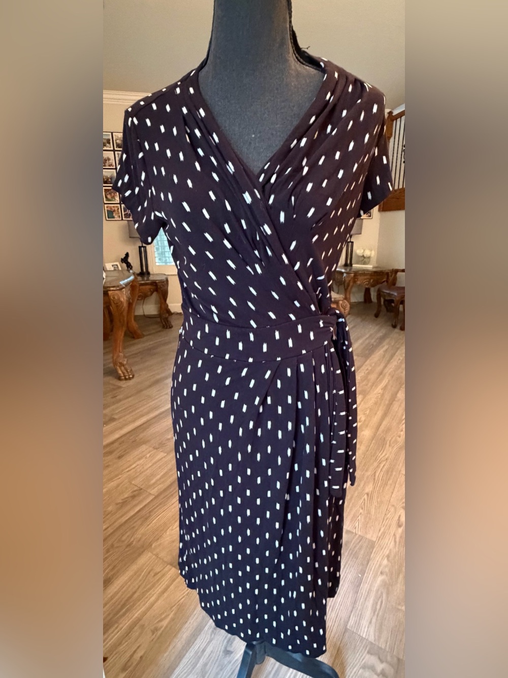Ann Taylor Dress Womens Size 2 Black And W Wrap Short Sleeves Tie Waist Stretch